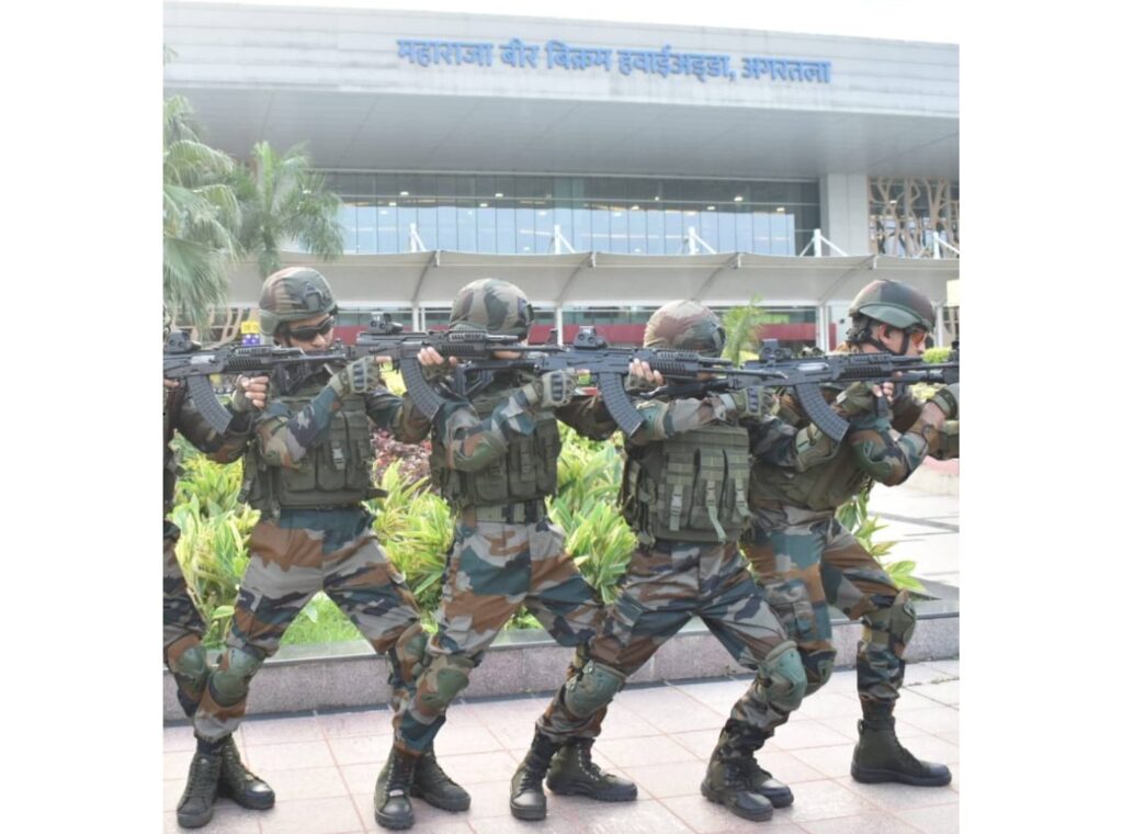 আগরতলা বিমানবন্দরে যৌথ নিরাপত্তা মহড়া, সমন্বয় জোরদারে আসাম রাইফেলস ও সিআইএসএফের অনুশীলন