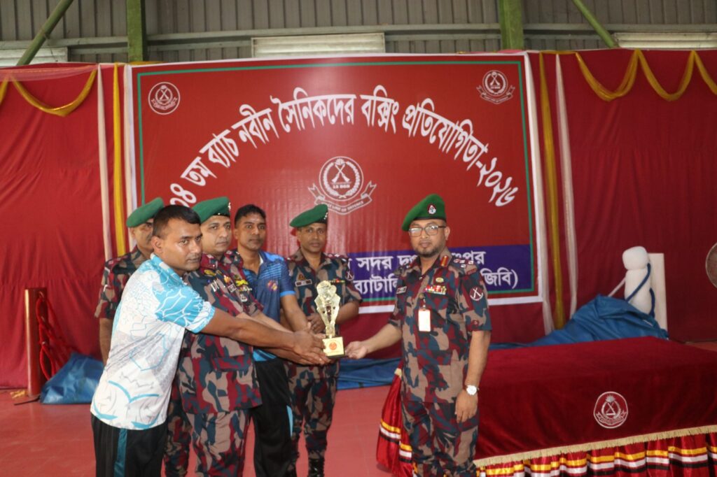 লালমনিরহাটে নবীন সৈনিকদের বক্সিং প্রতিযোগিতা সম্পন্ন, চ্যাম্পিয়ন ১৫ বিজিবি