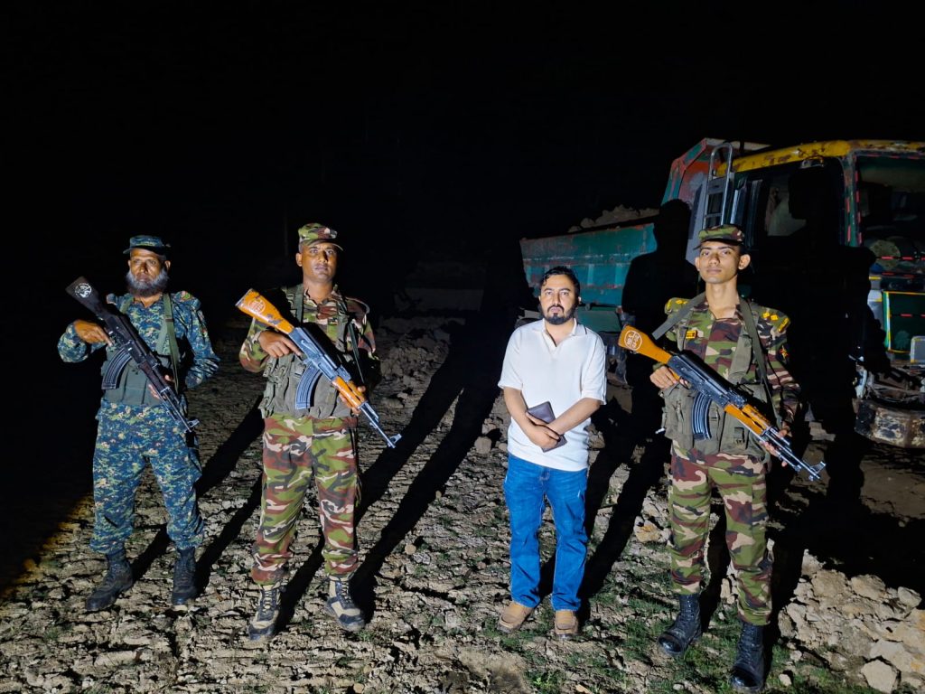ফটিকছড়িতে অবৈধভাবে মাটি কাটায় যৌথ অভিযানে প্রশাসন ও সেনাবাহিনী, জরিমানা