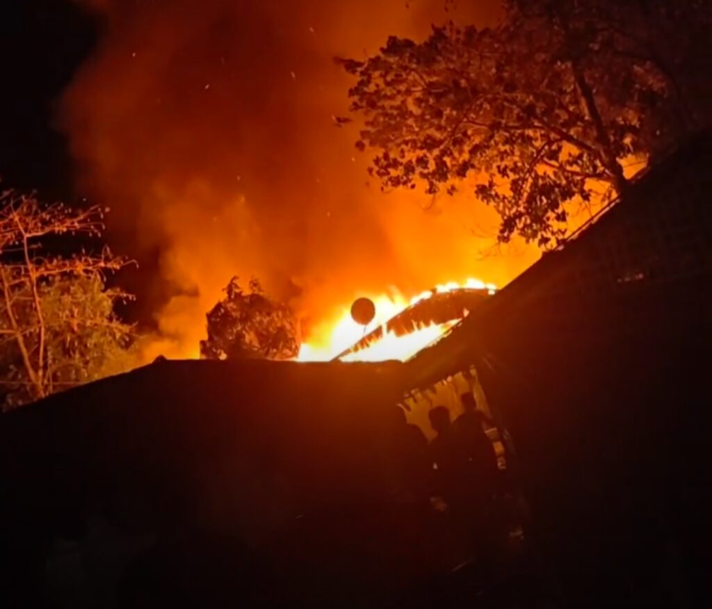 কক্সবাজারের টেকনাফে আগুনে ১৫ বসতঘর ও ২ মন্দির ক্ষতিগ্রস্ত