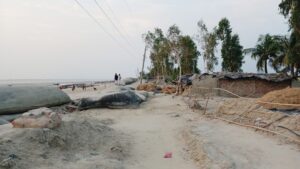 ৩৫ বছর পরও ঝুঁকিতে উপকূল: ভয়াল ২৯ এপ্রিলের ক্ষত এখনো শুকায়নি