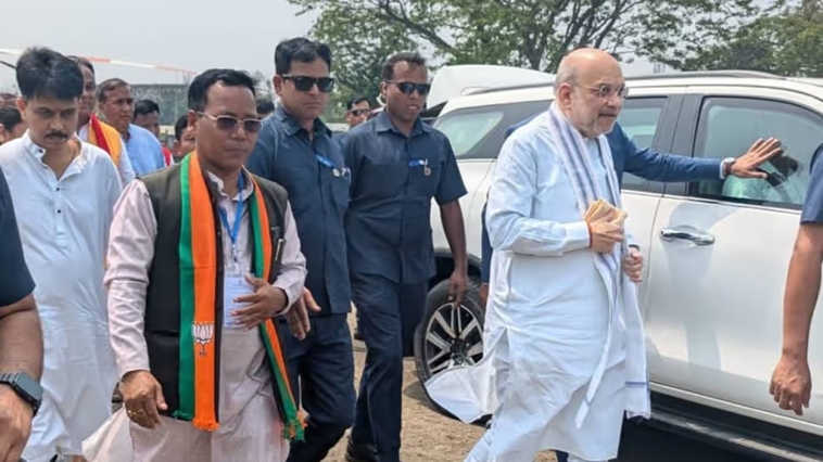 আসামে নির্বাচনী সমাবেশে কংগ্রেসের বিরুদ্ধে বক্তব্য, ‘অনুপ্রবেশ’ ইস্যুতে বিতর্কিত মন্তব্য অমিত শাহ’র