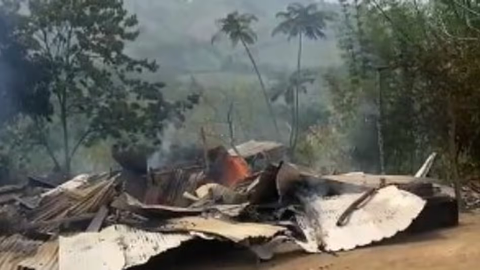 মণিপুরে সশস্ত্র হামলায় কুকি গ্রামে নিহত ২, নারী-শিশুসহ বহু আহত