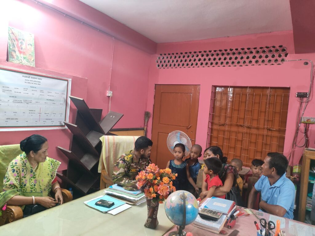 লামায় শিক্ষার্থীকে চড় মারার ঘটনাকে ঘিরে সাম্প্রদায়িক উত্তেজনা, শান্তিপূর্ণ সমাধান করল সেনাবাহিনী