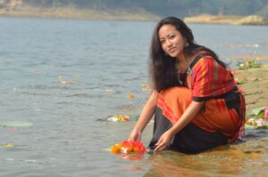 কাপ্তাই হ্রদে ভাসলো ‘ফুল বিজু’, বর্ষবিদায়ের উৎসবে মুখর রাঙামাটি