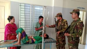 সাংগ্রাই উৎসব উপলক্ষে সেনাবাহিনীর সিন্দুকছড়ি জোনের অনুদান ও মানবিক সহায়তা বিতরণ