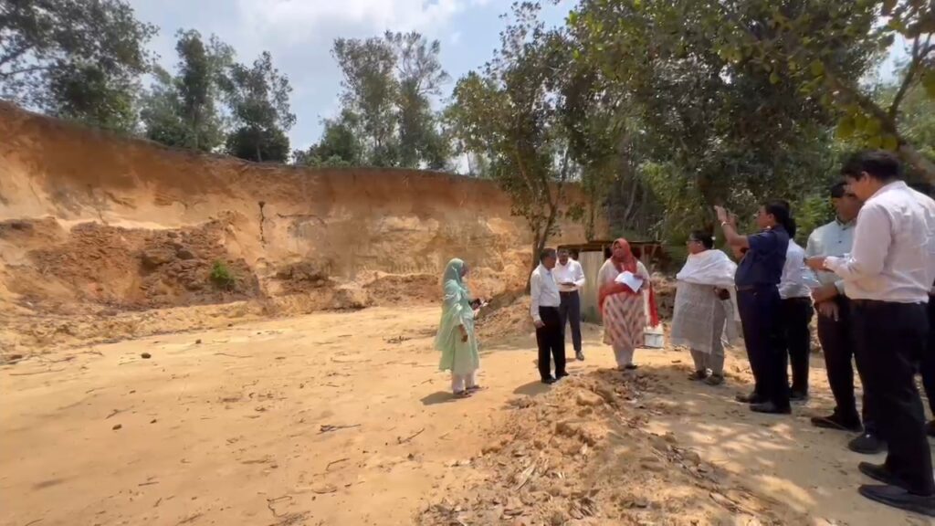 মানিকছড়িতে পাহাড় কাটার ঘটনায় তদন্তে সত্যতা, জড়িতদের বিরুদ্ধে ব্যবস্থা নেওয়ার নির্দেশ