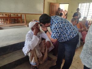 দীঘিনালায় সেনাবাহিনীর উদ্যোগে বিনামূল্যে চক্ষু চিকিৎসা ক্যাম্প, সহস্রাধিক রোগী পেল সেবা