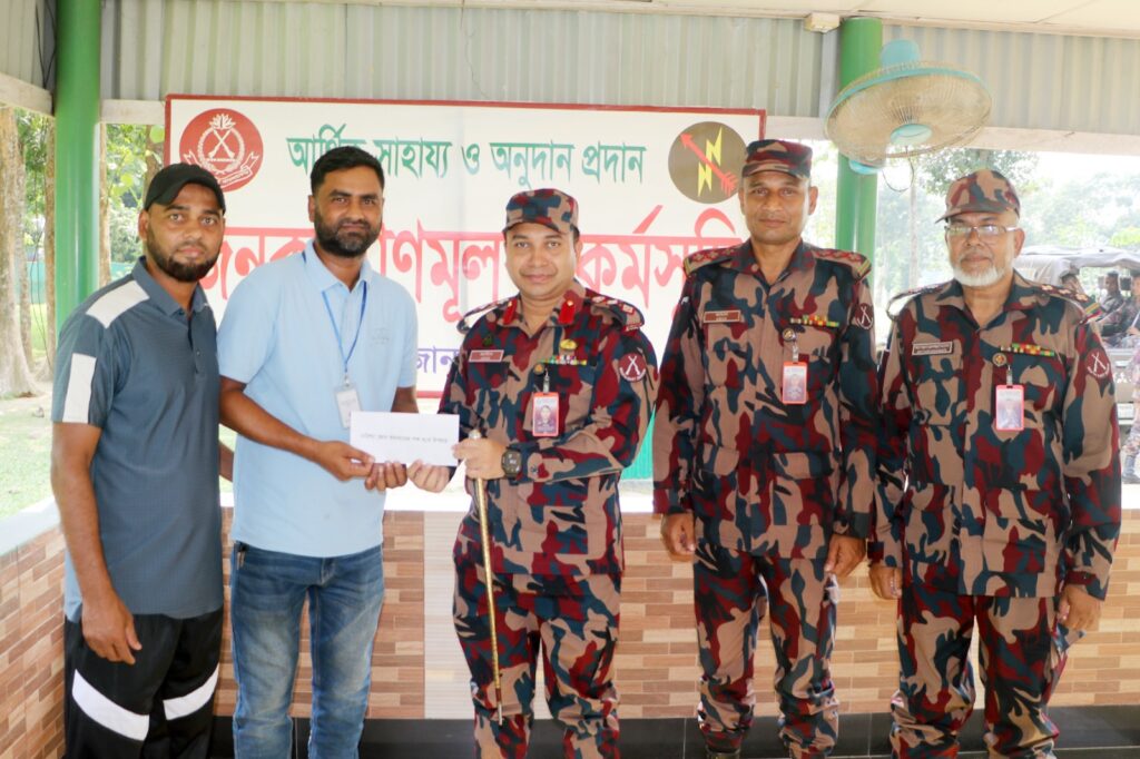 যুবসমাজকে উদ্বুদ্ধ করতে রাঙামাটিতে বাঘাইছড়িতে প্রীতি ফুটবল ম্যাচ, বিজিবির সহায়তা