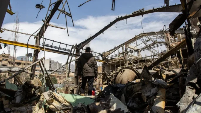 ইরান যুদ্ধে ফুরাচ্ছে যুক্তরাষ্ট্রের অস্ত্রভান্ডার, চীন-রাশিয়ার সঙ্গে সংঘাত বাধলে পড়তে পারে অপ্রস্তুত অবস্থায়