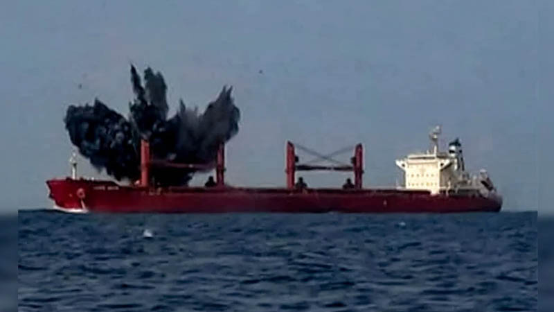 ভারতের ২ জাহাজে সরাসরি গুলিবর্ষণ: তীব্র প্রতিক্রিয়া জানাল নয়াদিল্লি, রাষ্ট্রদূতকে তলব