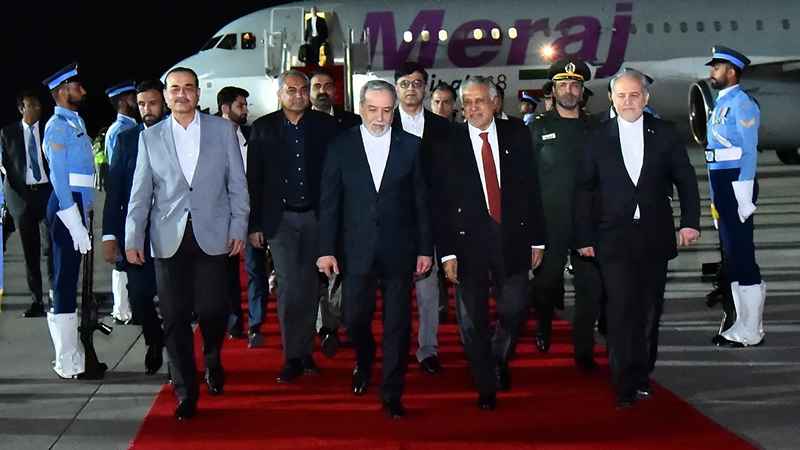 শান্তি আলোচনায় ইসলামাবাদে পৌঁছেছেন ইরানের পররাষ্ট্রমন্ত্রী আরাঘচি