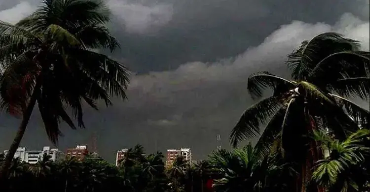 সব বিভাগে কালবৈশাখীর সতর্কতা, ৬০-৮০ কিমি বেগে ঝড়ের আভাস