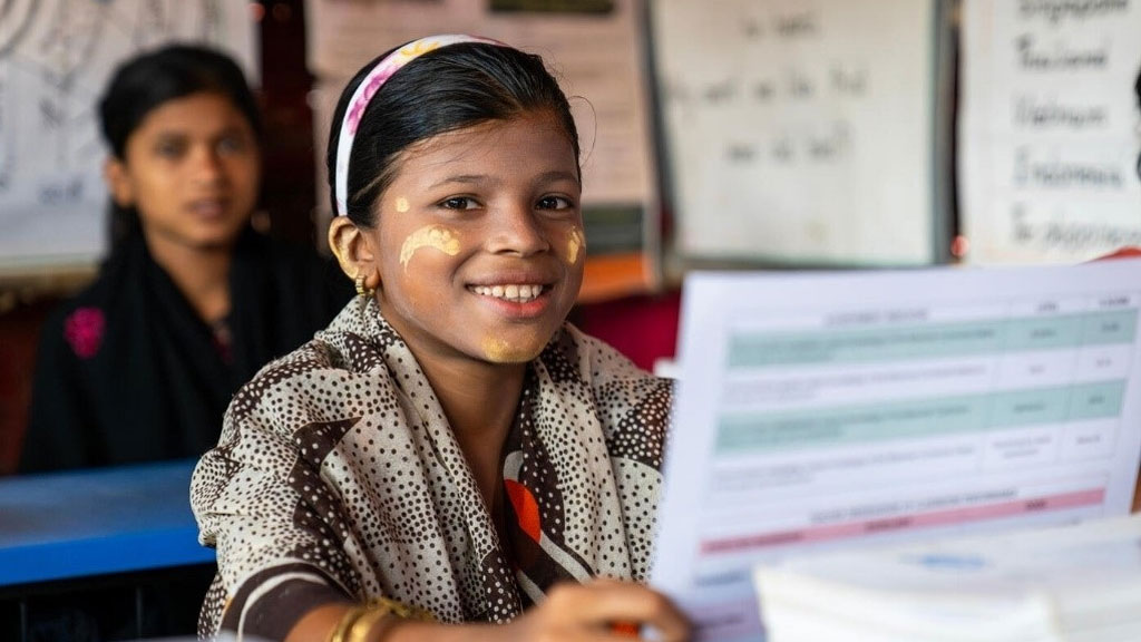 দক্ষতার স্বীকৃতি পাচ্ছেন রোহিঙ্গা শিবিরের স্বেচ্ছাসেবী শিক্ষকরা