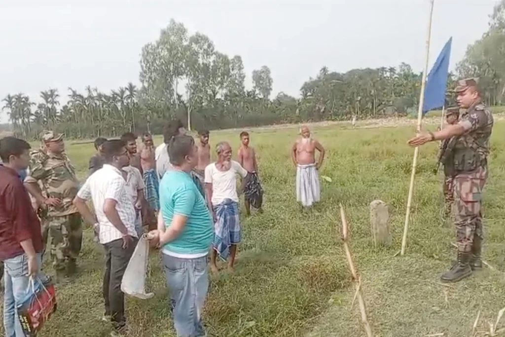 পাটগ্রাম সীমান্তে জিরো লাইনে খুঁটি স্থাপনের চেষ্টা, বিজিবির কড়া অবস্থানে পিছু হটলো বিএসএফ