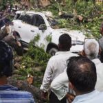 ঝড় ও ভারি বৃষ্টিতে লণ্ডভণ্ড ভারতের উত্তরপ্রদেশ, নিহত ৫৬