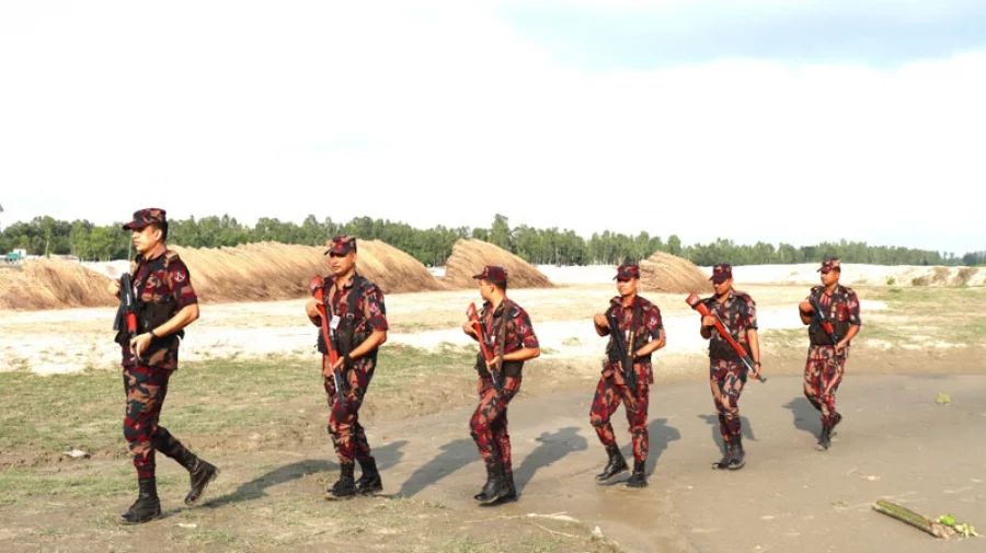 কুড়িগ্রামের বিভিন্ন সীমান্তে বিজিবির সর্বোচ্চ সতর্কতা জারি