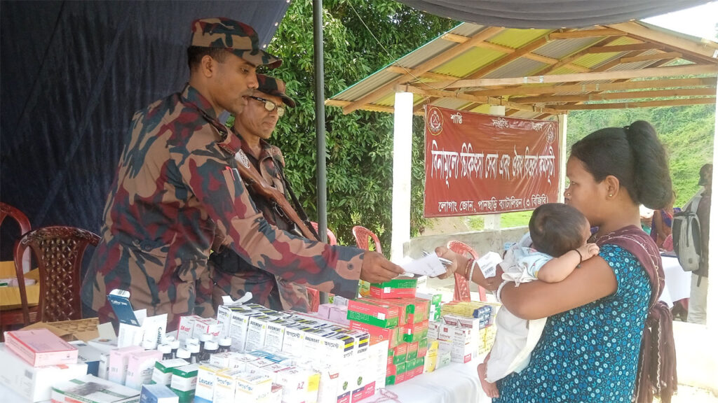 পানছড়ির দুর্গম সীমান্ত এলাকায় বিজিবির বিনামূল্যে চিকিৎসা সেবা