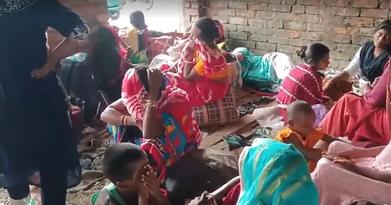 নথি যাচাই শেষে প্রায় শতাধিক বাংলাদেশিকে বিজিবির কাছে সোপর্দ বিএসএফের