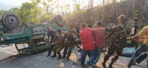 সাজেকে চাঁদের গাড়ি উল্টে সড়ক বন্ধ, সেনাবাহিনীর দ্রুত উদ্ধার অভিযানে যান চলাচল স্বাভাবিক
