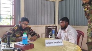 মহালছড়িতে সেনাবাহিনীর বিশেষ চক্ষু ও মেডিকেল ক্যাম্পে সেবা পেল সহস্রাধিক মানুষ