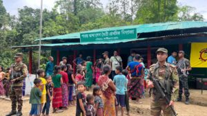 দুর্গম সীমান্তে আলীকদম সেনা জোনের সহায়তায় সম্পন্ন হলো হাম-রুবেলা টিকাদান কর্মসূচি
