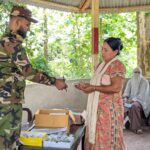 মহালছড়িতে সেনা জোনের চোখের চিকিৎসা ক্যাম্প: দ্বিতীয় ধাপে চশমা ও ওষুধ বিতরণ