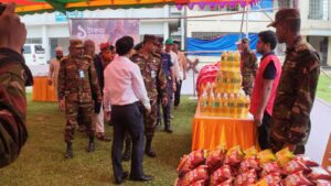 সেনাবাহিনী ও বিদ্যানন্দের ব্যতিক্রমধর্মী উদ্যোগ: ১ টাকায় বাজার ও ফ্রি চিকিৎসা সেবায় উপকৃত শত শত মানুষ