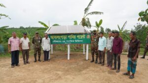 খাগড়াছড়ির বাটনাতলীতে সেনাবাহিনীর উদ্যোগে স্পোর্টস ক্লাব, কম্পিউটার ক্লাব ও ওয়াটার পয়েন্ট উদ্বোধন