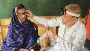 খাগড়াছড়িতে সেনাবাহিনীর সহায়তায় পৃথিবীর আলো দেখার সুযোগ পাচ্ছে ১২৩৬ জন চক্ষুরোগী