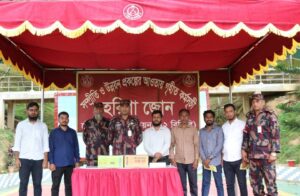 বরকলে আর্থিক সহায়তা নিয়ে শিক্ষক ও শিক্ষাপ্রতিষ্ঠানের পাশে দাঁড়াল বিজিবির হরিণা জোন