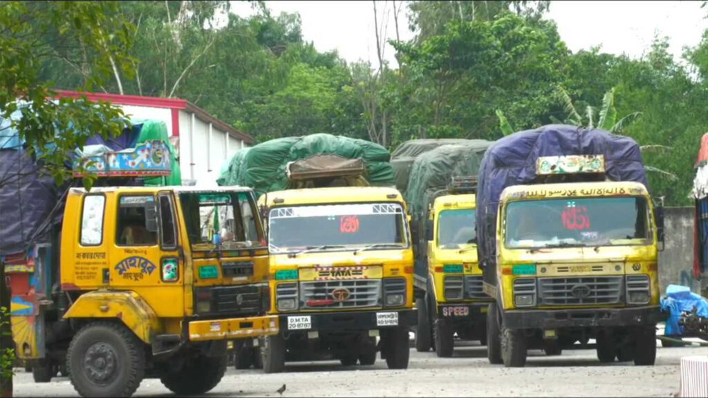 ভারতে ব্যবসায়িক সংগঠনগুলোর অভ্যন্তরীণ কোন্দল, বাংলাবান্ধায় কমছে পাথর আমদানি