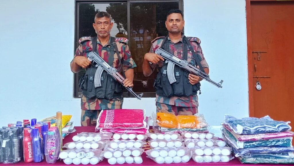 বেনাপোল সীমান্তে বিজিবির অভিযানে ২৬ লাখ টাকার ভারতীয় পণ্য আটক