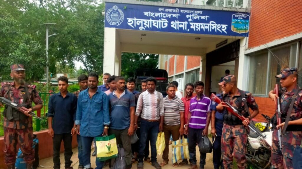 অবৈধভাবে ভারতে প্রবেশ, সীমান্ত দিয়ে ১০ বাংলাদেশিকে ফেরত পাঠালো বিএসএফ