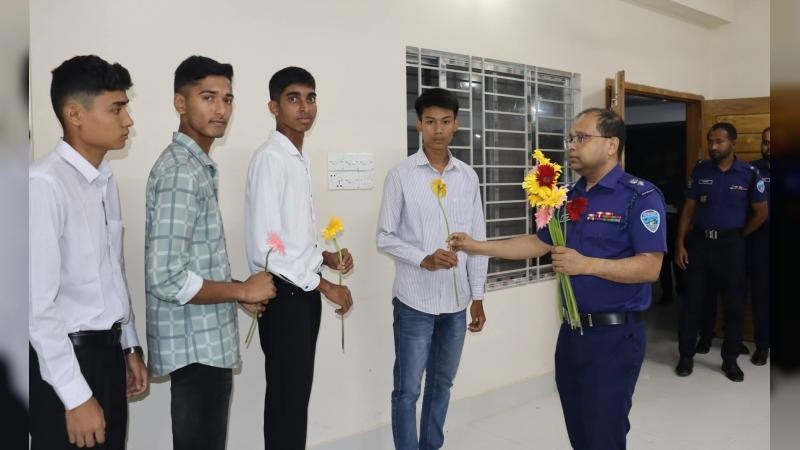 মেধা ও যোগ্যতায় খাগড়াছড়িতে পুলিশ কনস্টেবল পদে চূড়ান্তভাবে নির্বাচিত ১২ জন