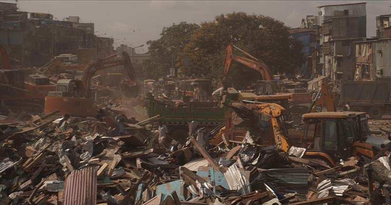 ‘বাংলাদেশী-রোহিঙ্গা’ আখ্যা দিয়ে মুম্বাইয়ে উচ্ছেদ অভিযানে গুঁড়িয়ে দেওয়া হলো শতাধিক ঘর ও দুই মসজিদ
