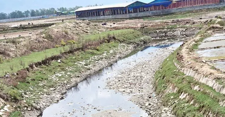 টেকনাফের হ্নীলা এখন রোহিঙ্গা ক্যাম্পের বিষাক্ত বর্জ্যের ভাগাড়