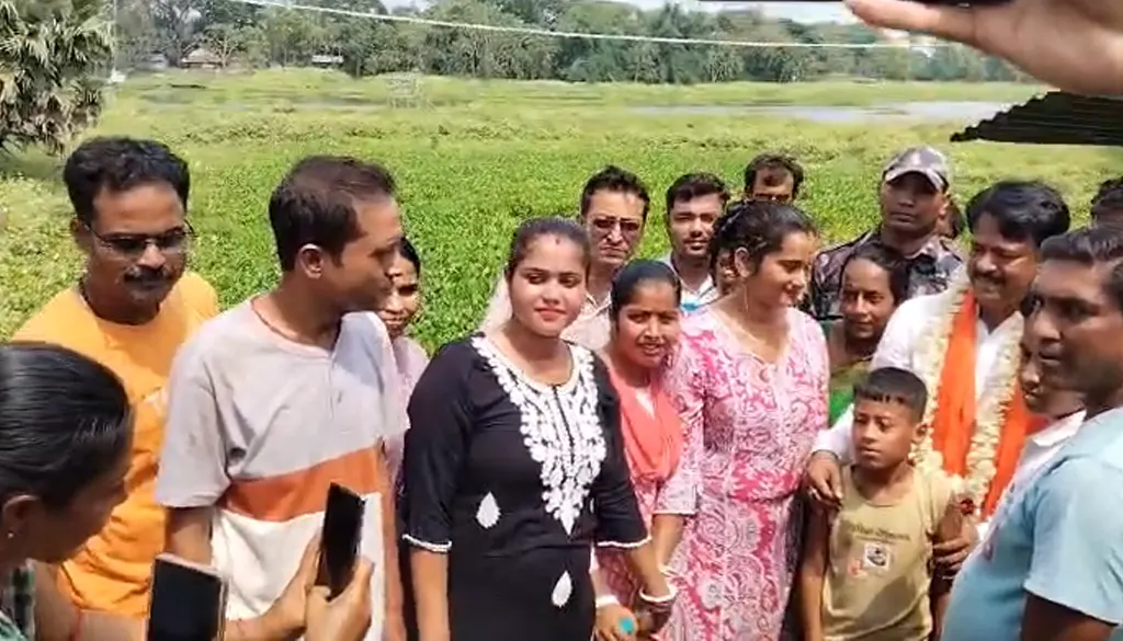 সীমান্তে কাঁটাতার নির্মাণে কঠোর অবস্থানে পশ্চিমবঙ্গ সরকার