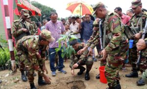 মানবিক সহায়তা ও সবুজায়নে সেনাবাহিনীর বহুমুখী উদ্যোগে উপকৃত পার্বত্যবাসী
