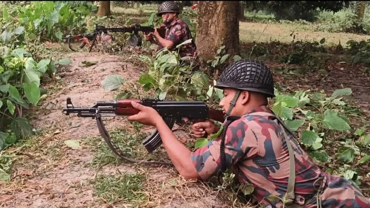বাঙ্গাবাড়ি সীমান্তে বিজিবি-বিএসএফের পতাকা বৈঠকেও মেলেনি সমাধান, শূন্য রেখায় আটক ২৮