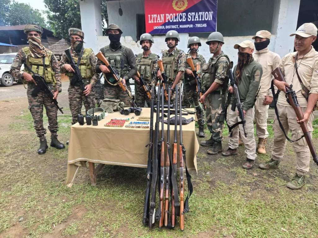 মণিপুরে নিরাপত্তাবাহিনীর পৃথক অভিযানে বিপুল অস্ত্র ও গোলাবারুদ উদ্ধার