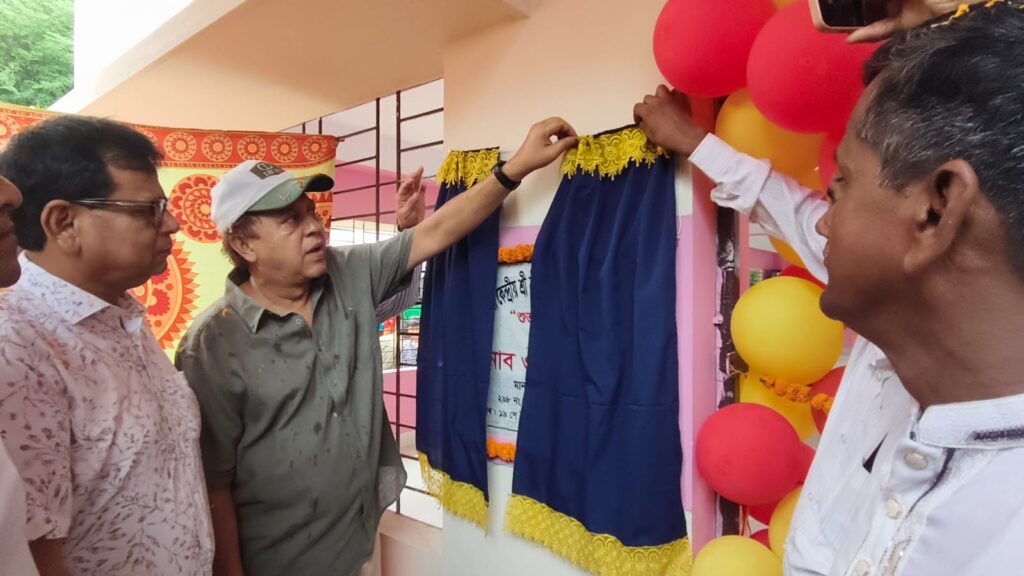 মাটিরাঙ্গায় কেন্দ্রীয় রক্ষাকালী মন্দিরের 'অমৃত ভান্ডার' ভবনের উদ্বোধন করলেন ওয়াদুদ ভূঁইয়া