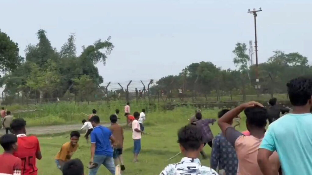 বকশীগঞ্জ সীমান্তে বাংলাদেশিদের ধাওয়ায় পালাল ভারতীয়রা