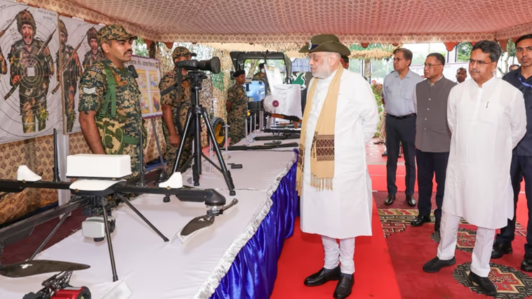 ত্রিপুরা সীমান্তে বিএসএফের বিওপি পরিদর্শনে অমিত শাহ, দায়িত্বশীল ভূমিকার প্রশংসা