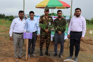 আলীকদমে বন বিভাগ ও সেনাবাহিনীর যৌথ উদ্যোগে দুই লক্ষ চারা রোপণ কর্মসূচির উদ্বোধন