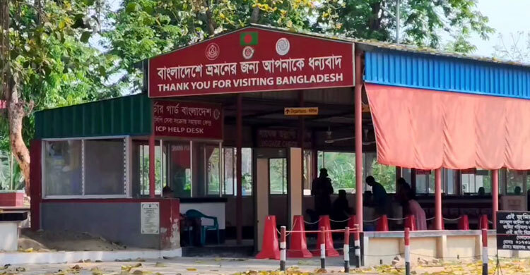 চুয়াডাঙ্গার দর্শনা সীমান্ত থেকে বাংলাদেশিকে ধরে নিয়ে গেছে বিএসএফ