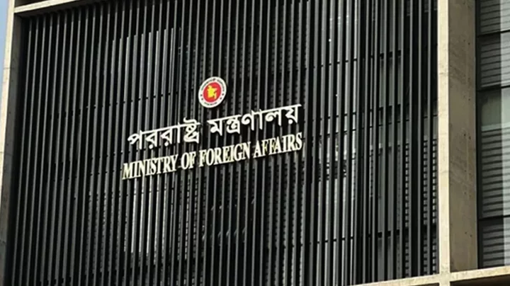 দিল্লি বিমানবন্দরের ঘটনা নিয়ে ভারতের ব্যাখ্যা ‘সন্তোষজনক নয়’: ঢাকা