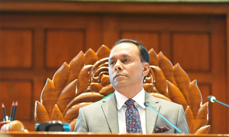 রাষ্ট্রীয় কাঠামোর শীর্ষপদে বসে অসাংবিধানিক ‘আদিবাসী’ শব্দের অনধিকার চর্চা ডেপুটি স্পিকারের