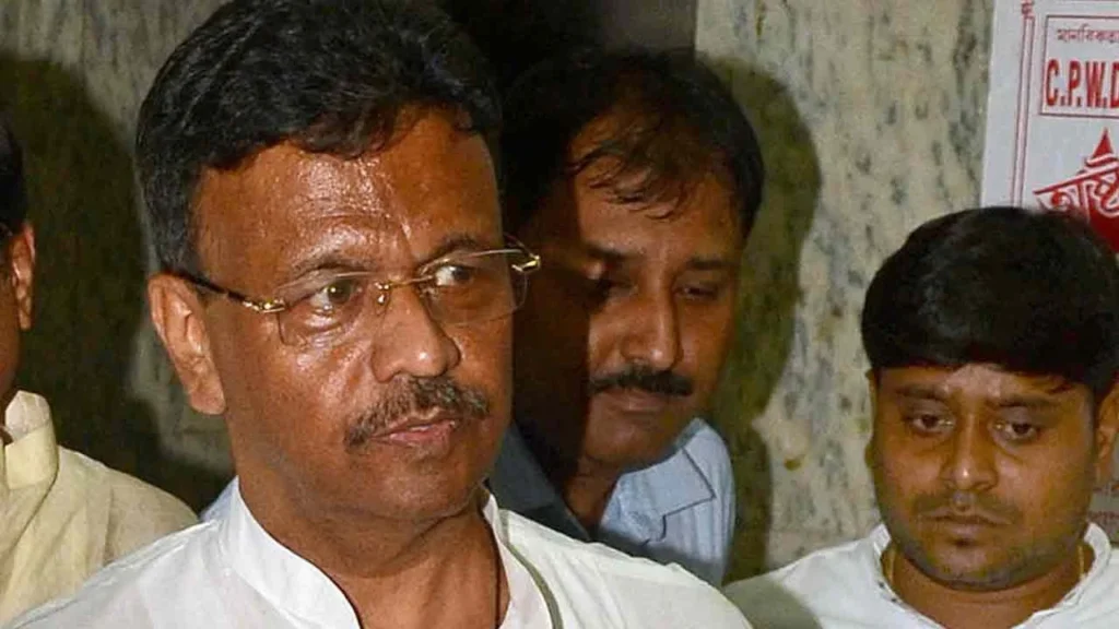পদত্যাগ করলেন কলকাতার মুসলিম মেয়র ফিরহাদ হাকিম