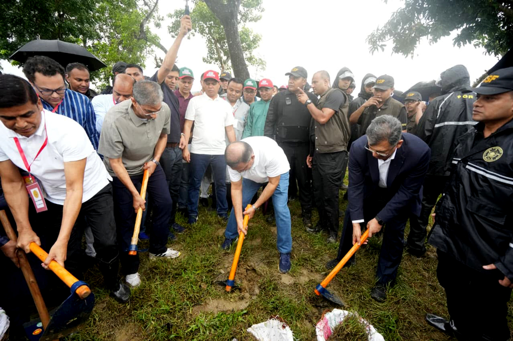 বাবার স্মৃতিবিজড়িত পাতলী খাল পুনঃখনন কাজের উদ্বোধন করলেন প্রধানমন্ত্রী